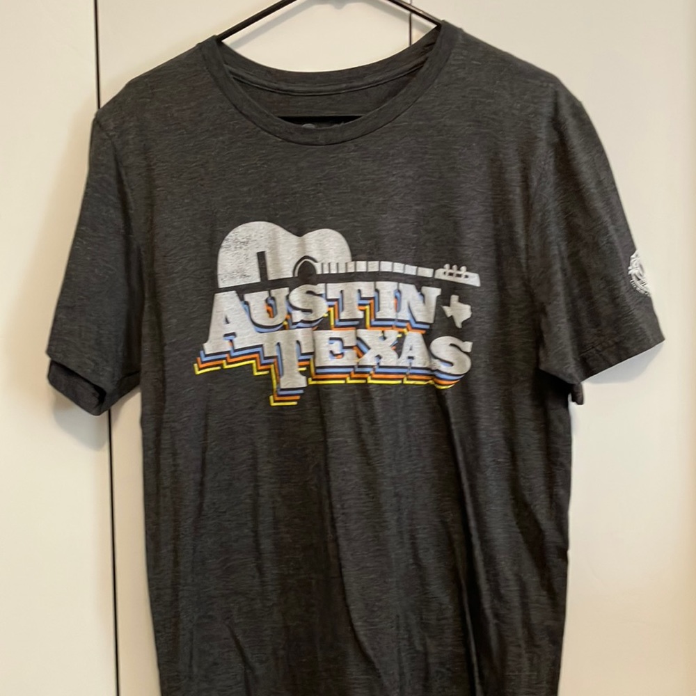 Men’s T-shirt. Size L